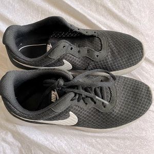 Black Nike Sneakers